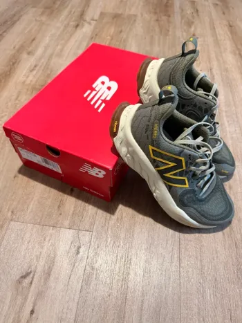 Używany New Balance Hierro 8 Running Shoes