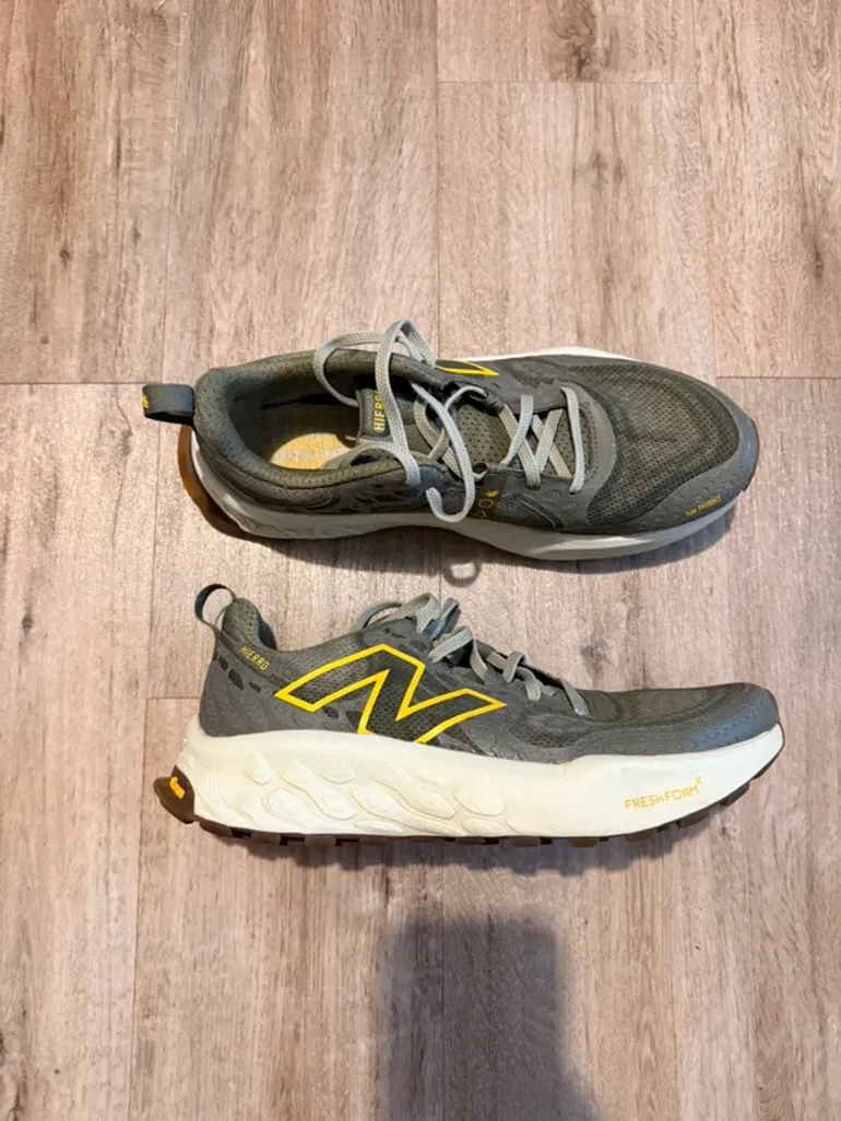 Used New Balance Hierro 8 bike — image 2 of 7