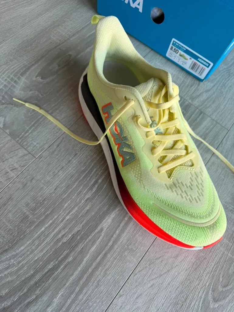 Tweedehands Hoka Skyflow bike — afbeelding 3 van 8