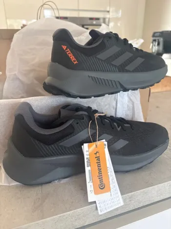 Adidas Soulstride Flow Running Shoes usato