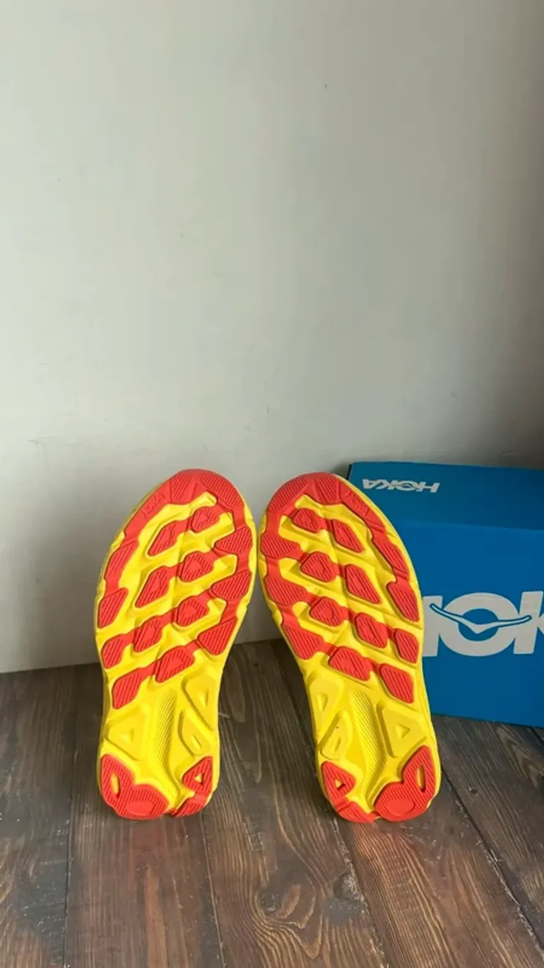 Used Hoka Shoes Size 43 bike — image 5 of 6