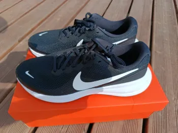 Tweedehands Nike Revolution 8 Running Shoes