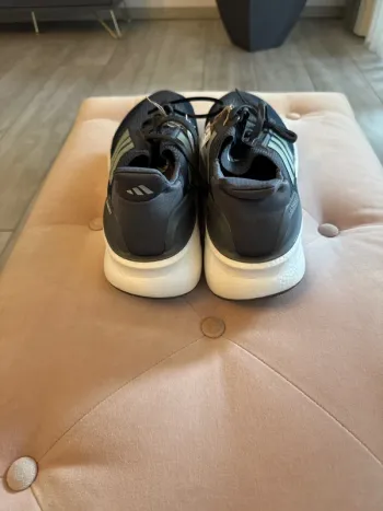 Used Adidas Ultraboost bike — image 4 of 5
