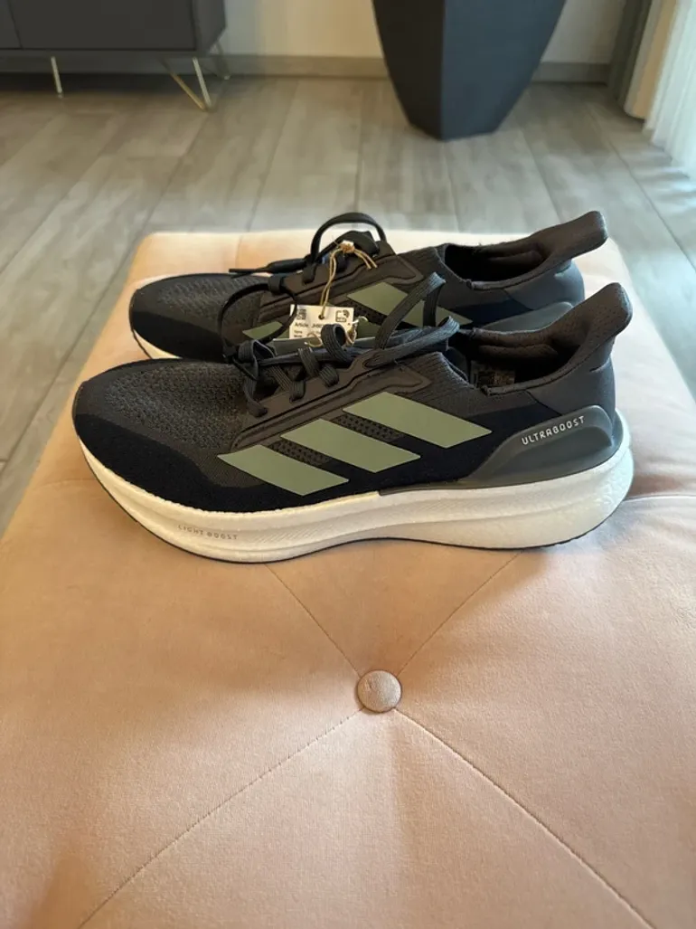 Used Adidas Ultraboost bike — image 2 of 5