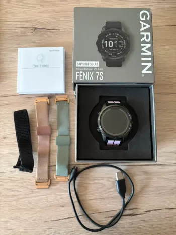 Garmin Fenix 7S Sapphire Solar Electronics d'occasion