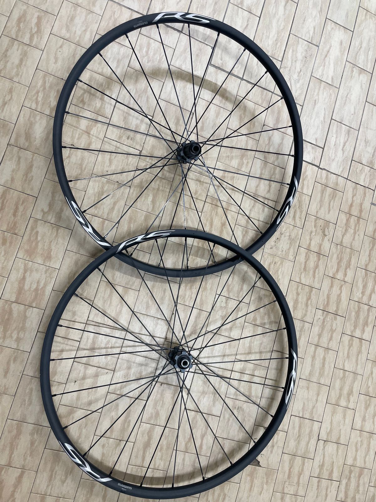 Shimano R5