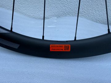 Zipp 303 firecrest 2025 bike d'occasion — image 3 sur 10