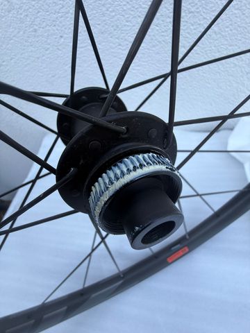 Zipp 303 firecrest 2025 bike d'occasion — image 10 sur 10