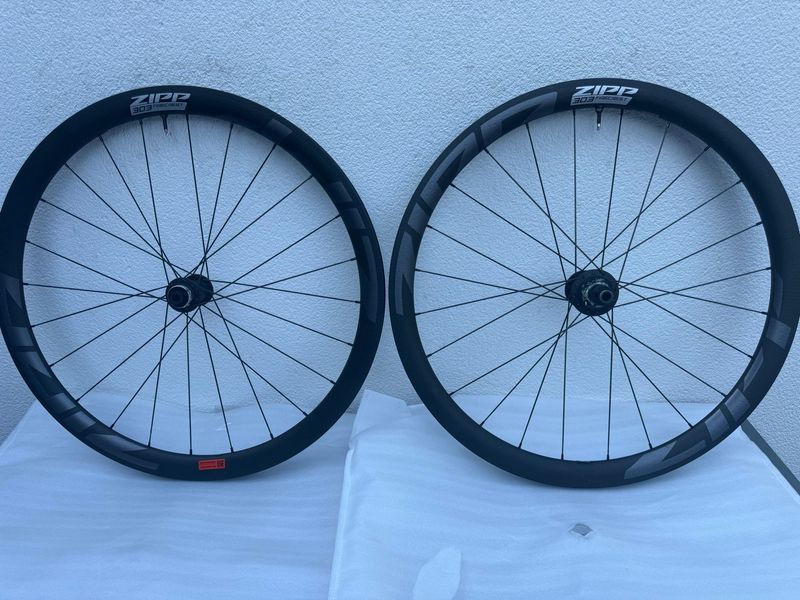Gebrauchtes Zipp 303 firecrest 2025 Wheels