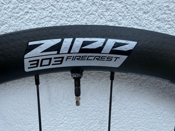 Zipp 303 firecrest 2025 bike d'occasion — image 2 sur 10