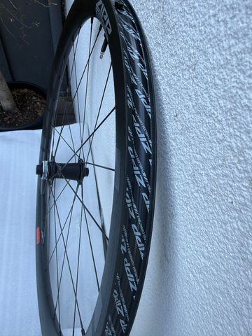 Zipp 303 firecrest 2025 bike d'occasion — image 6 sur 10