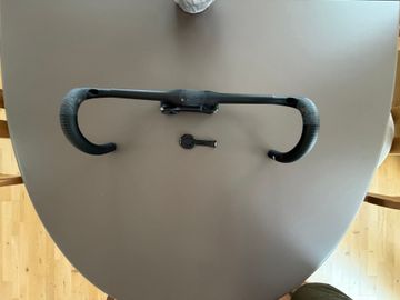 Used Roval Rapide Handlebar bike — image 3 of 9