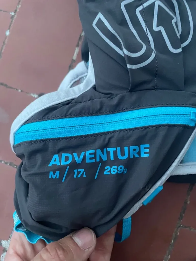 Used Ultimate Direction Adventure Vest 17L bike — image 3 of 8