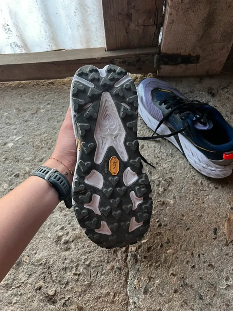 Used Hoka Speedgoat 7 bike — image 2 of 4