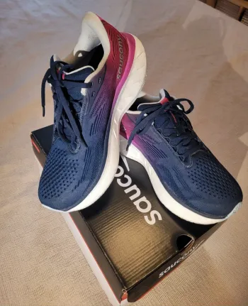 Used Saucony Ride 18 bike — image 2 of 6