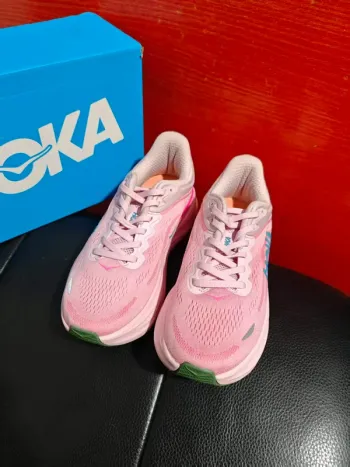 Used Hoka Laufschuhe bike — image 2 of 6