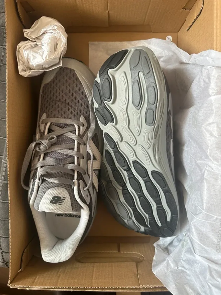 Used New Balance Utrn bike — image 6 of 10