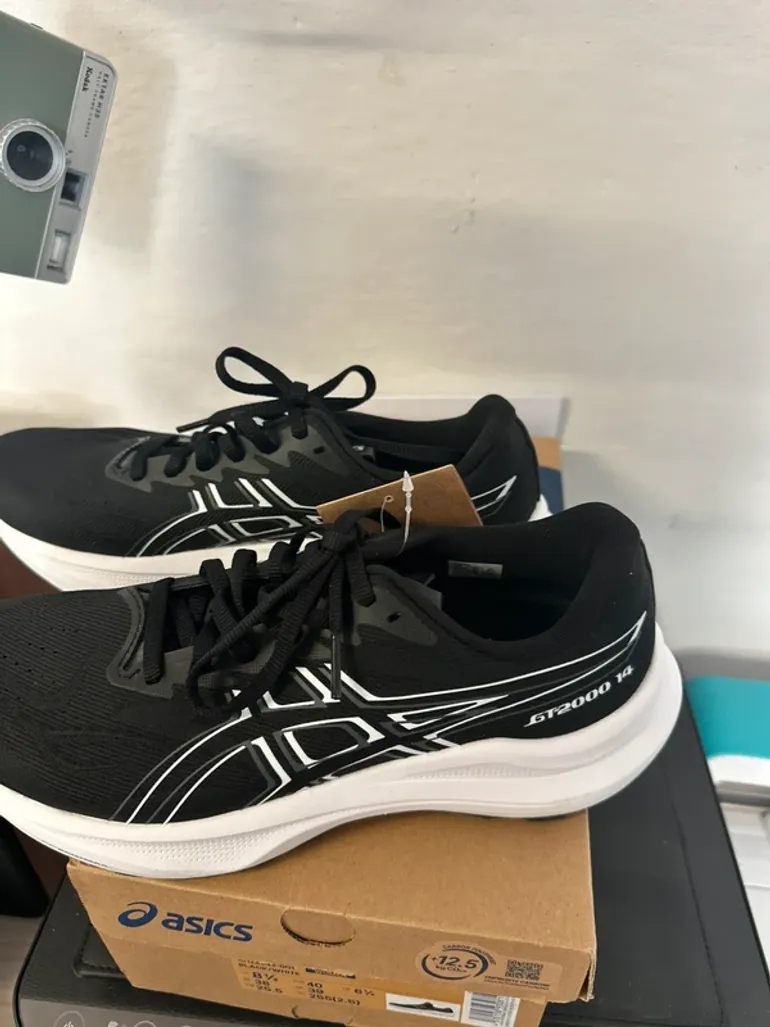 Used Asics GT 2000 14 bike — image 5 of 6