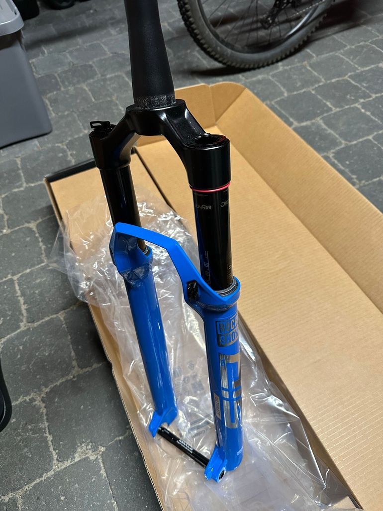 Brugt RockShox SID Ultimate 35mm Crown Upper Leg 2022 bike — billede 5 af 12