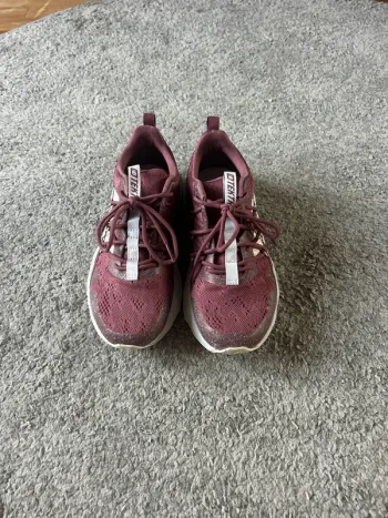 New Balance Trekking/Trail Shoes bike d'occasion — image 3 sur 4