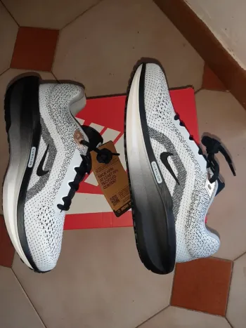 Nike Air Winflo 11 SE bike de segunda mano — imagen 2 de 9