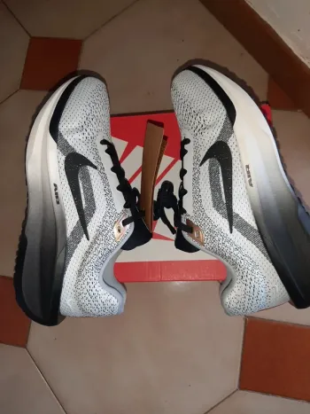 Nike Air Winflo 11 SE Running Shoes de segunda mano