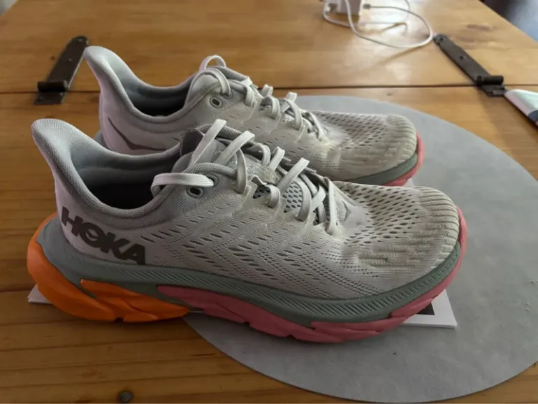 Used Hoka Clifton Edge bike — image 2 of 4