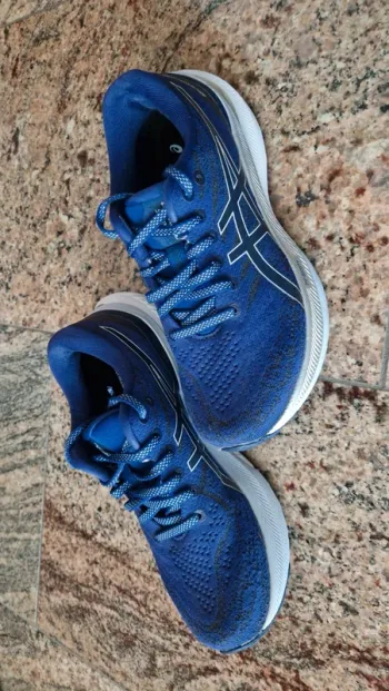 Used Asics Gel-Kayano 29 bike — image 2 of 9