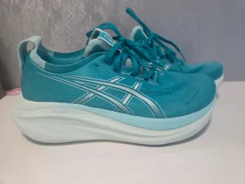 Używany Asics Gel-Nimbus 27 Running Shoes