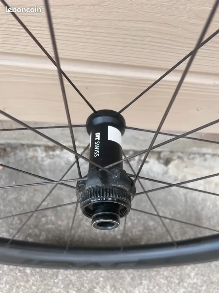 Used Roval Rapide CL 2 2025 bike — image 3 of 11