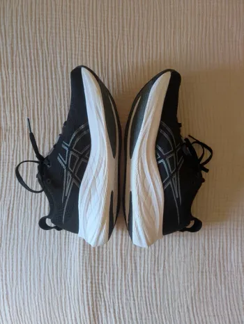 Gebrauchtes Asics Nimbus 26 bike — Bild 4 von 8