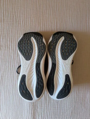 Gebrauchtes Asics Nimbus 26 bike — Bild 5 von 8