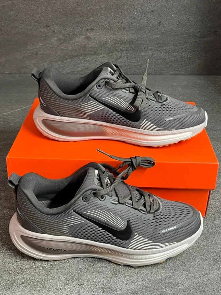 Nike Vomero 18 bike de segunda mano — imagen 6 de 15