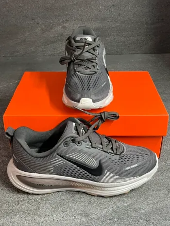 Nike Vomero 18 bike de segunda mano — imagen 4 de 15
