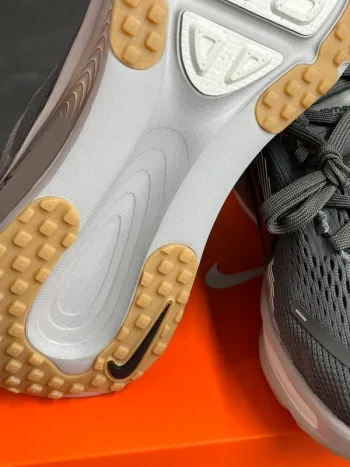 Nike Vomero 18 bike de segunda mano — imagen 12 de 15