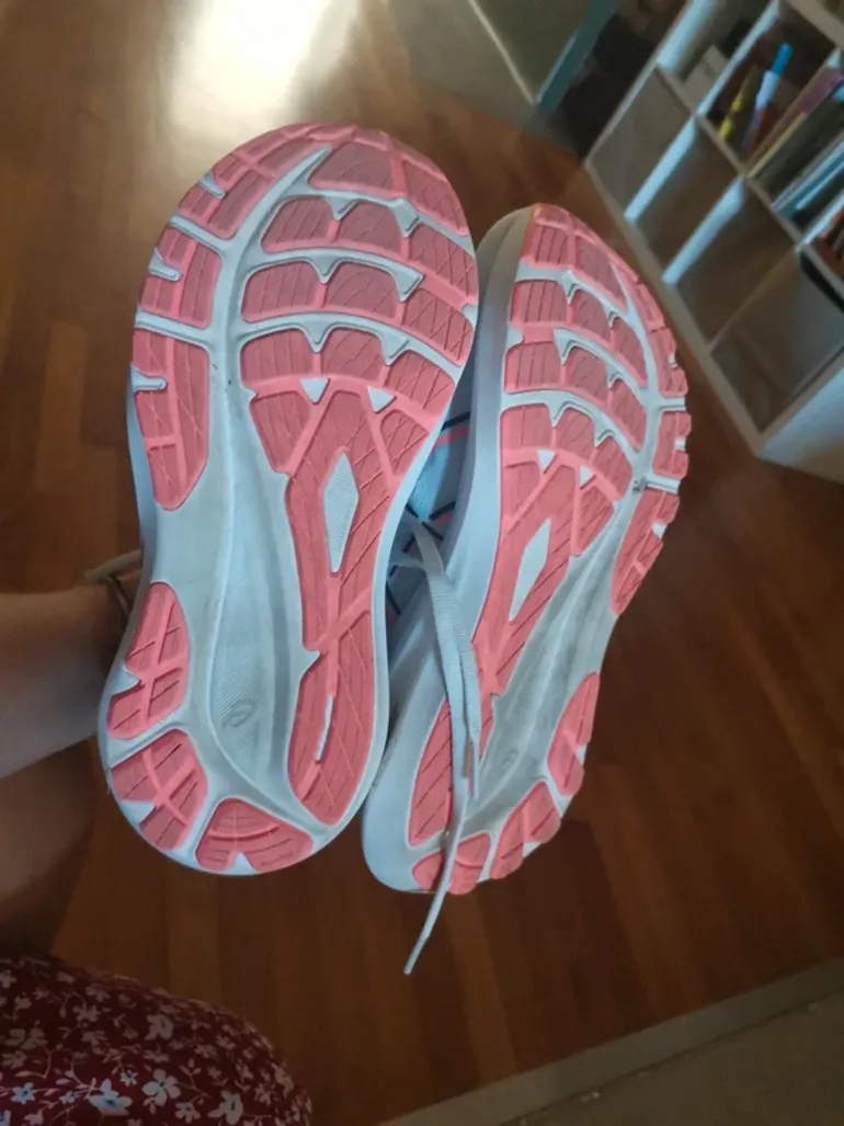 Tweedehands Asics Running Shoes bike — afbeelding 3 van 5