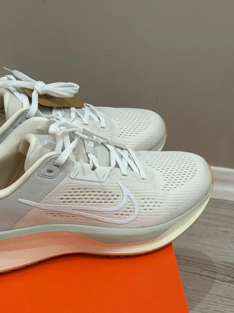 Używany Nike WMNS Quest 6 bike — zdjęcie 4 z 10
