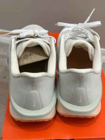 Używany Nike WMNS Quest 6 bike — zdjęcie 9 z 10