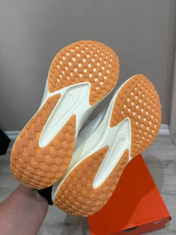 Używany Nike WMNS Quest 6 bike — zdjęcie 7 z 10