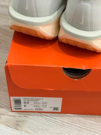 Używany Nike WMNS Quest 6 bike — zdjęcie 8 z 10