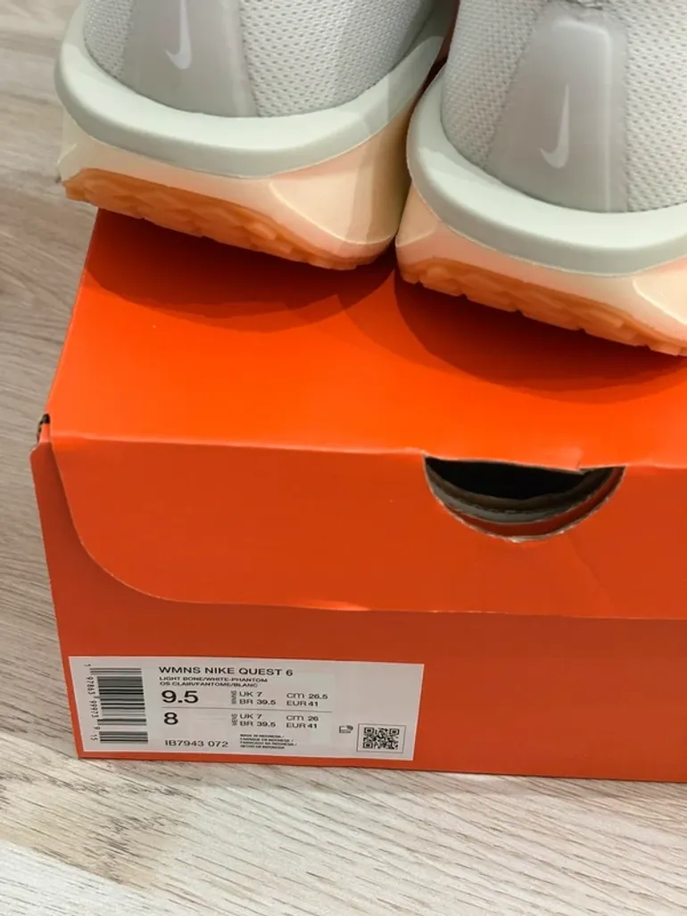 Używany Nike WMNS Quest 6 bike — zdjęcie 8 z 10