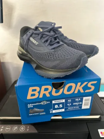 Używany Brooks Adrenaline GTS 24 GTX Running Shoes