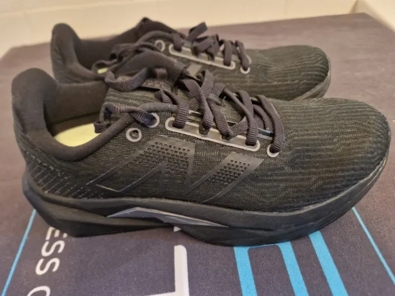 New Balance FuelCell Propel v5 bike de segunda mano — imagen 5 de 5