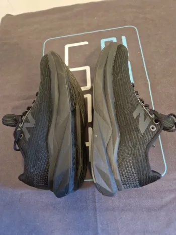 New Balance FuelCell Propel v5 bike de segunda mano — imagen 4 de 5