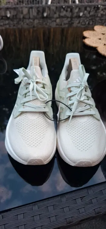Used Adidas Ultraboost 5 bike — image 3 of 6
