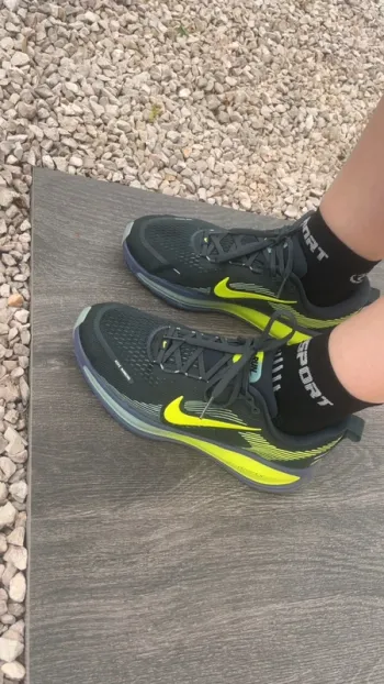 Nike Vomero 18 bike d'occasion — image 4 sur 4