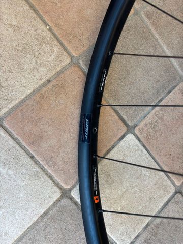 Used Giant PX2 Wheels 2024 bike — image 4 of 4
