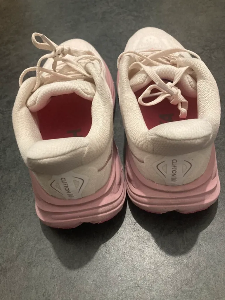 Hoka Clifton 10 bike d'occasion — image 13 sur 15