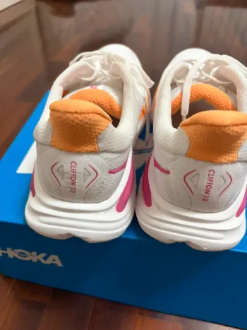 Used Hoka Laufschuhe bike — image 6 of 20