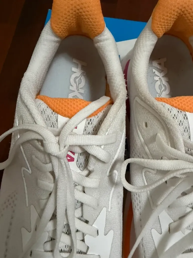 Used Hoka Laufschuhe bike — image 14 of 20
